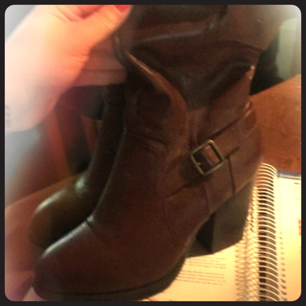 Brown boots